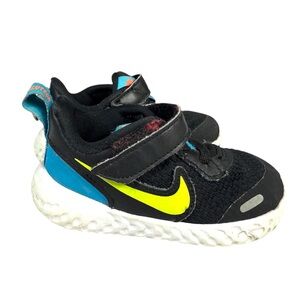 Nike Revolution 5 Toddler Boys Sneakers – Black, Volt & Blue – Size 6C